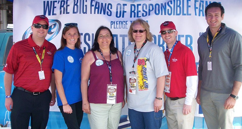 Responsible NASCAR Fans Rewarded at Richmond International Raceway Miller Lite and TEAM Coalition Partner to Promote Responsibility at Track